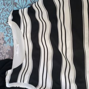 Calvin Klein, XL, Black w/ white stripes